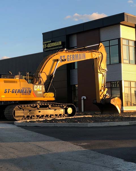 Excavator rental South Shore